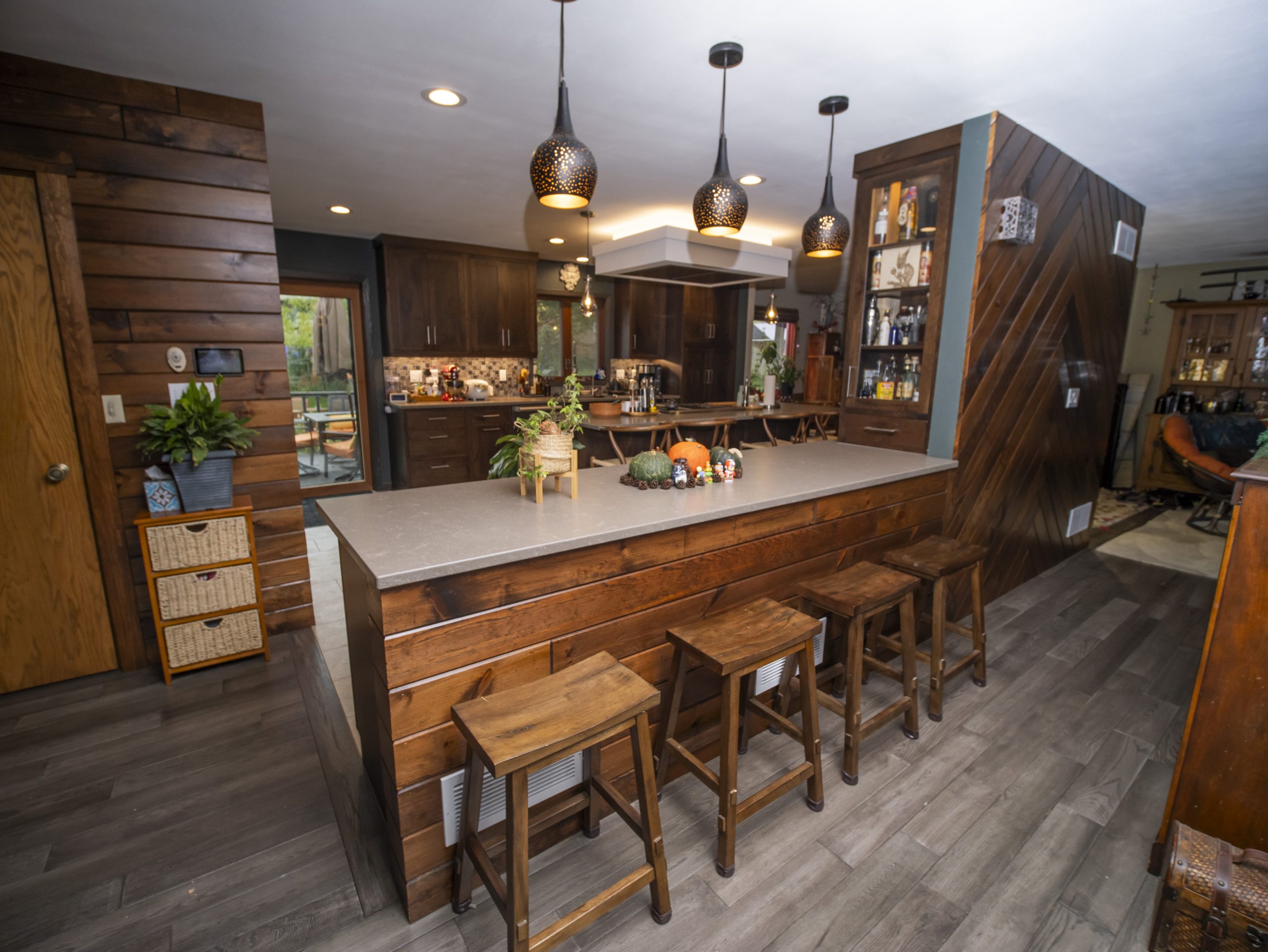 Create the Perfect Open Kitchen Remodelling for Space & Warmth
