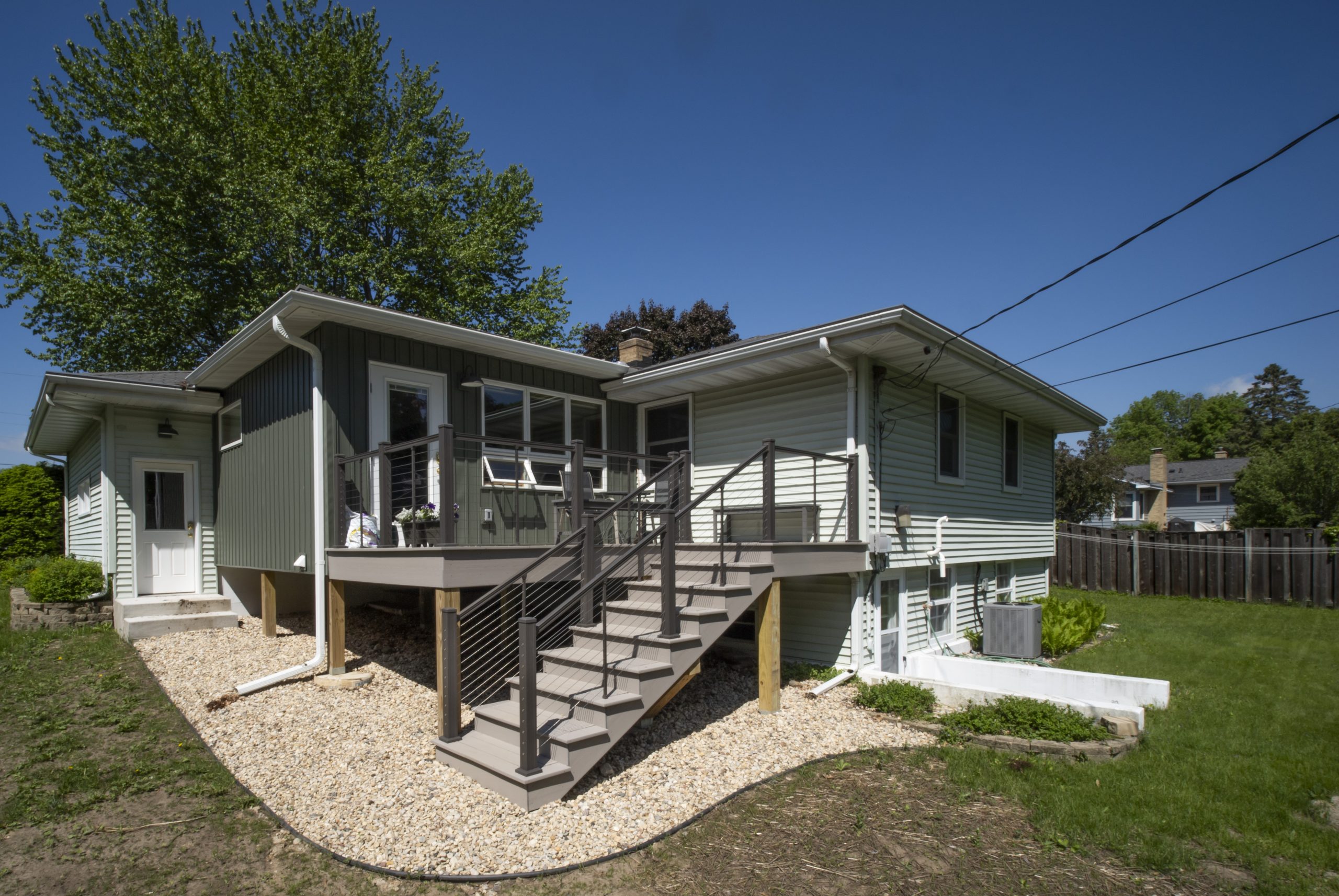 How to Create a Seamless Indoor-Outdoor Living Space